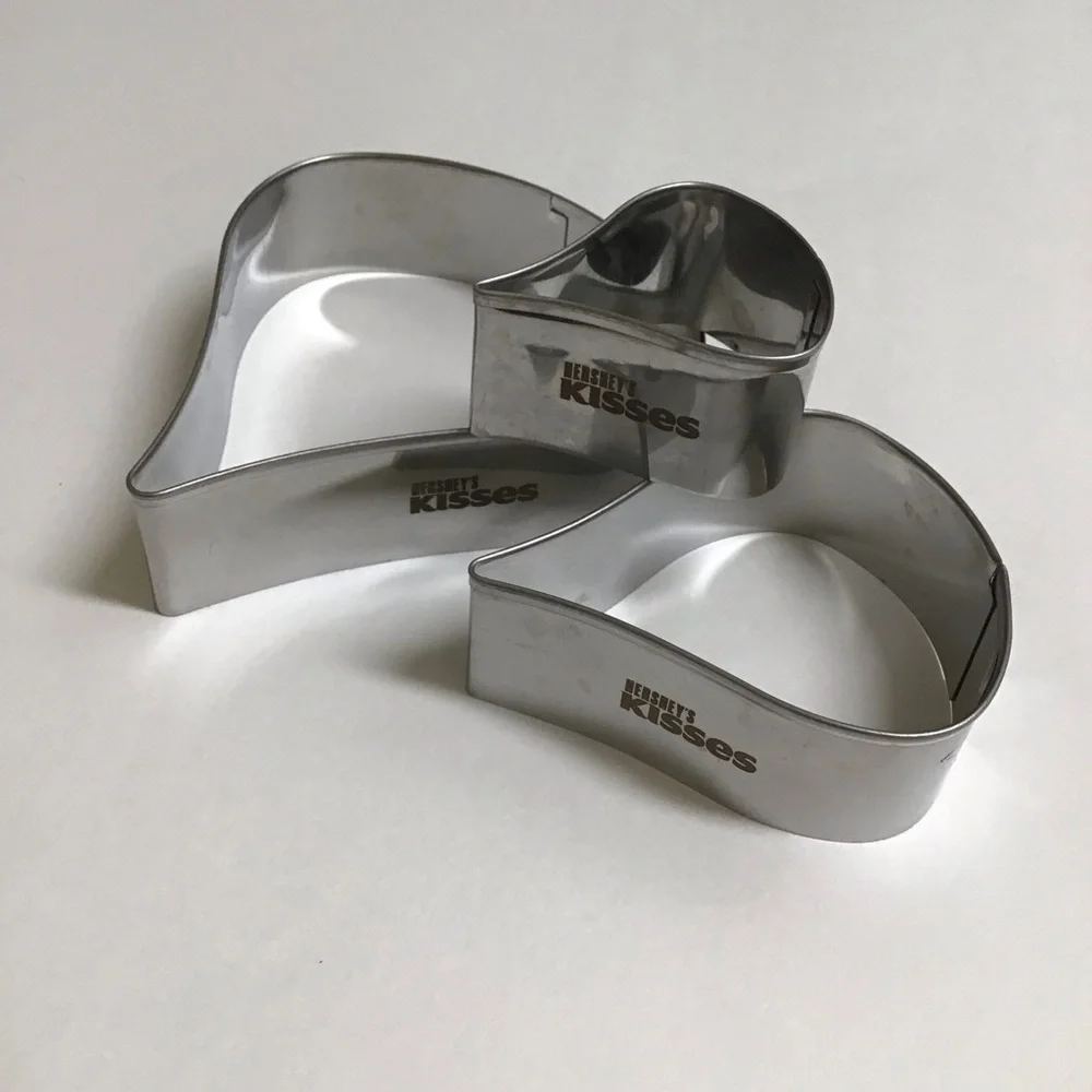 Hershey’s Kisses Cookie Cutter 3-PC NESTING SET Hershey's Brand Teardrop Crafts